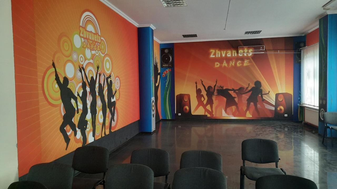 Готель "Дністер" Zhvanets Exteriör bild